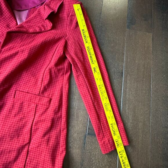 Cabi Celebration jacket womens size medium red houndstooth ruffle collar one but - Picture 9 of 11